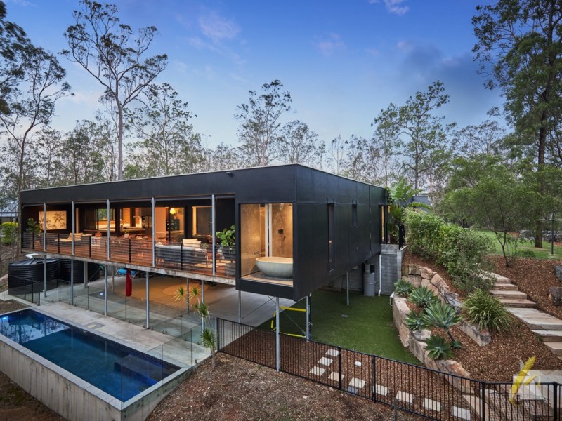 19 Lilly Pilly Rd, Pullenvale QLD 4069