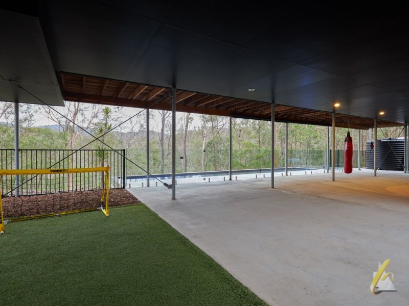 19 Lilly Pilly Rd, Pullenvale QLD 4069