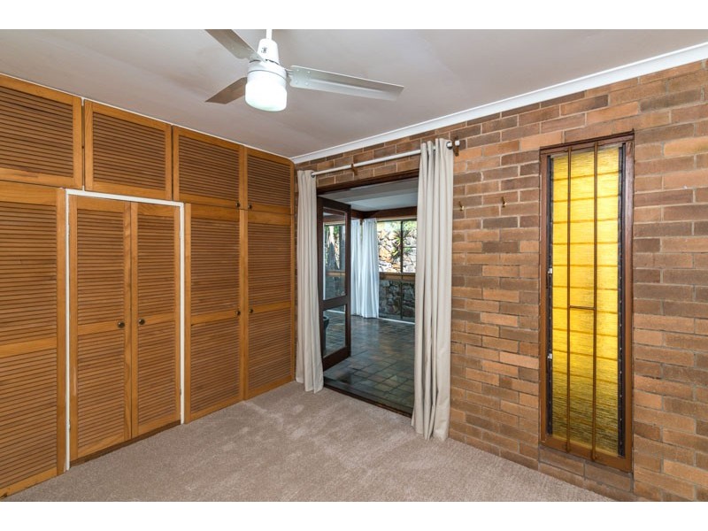 20 Chantilly Street, Chapel Hill QLD 4069