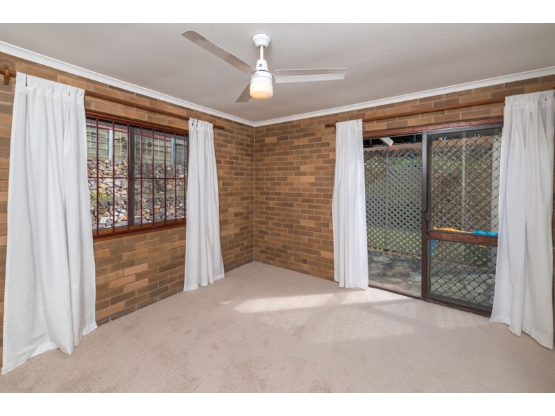 20 Chantilly Street, Chapel Hill QLD 4069
