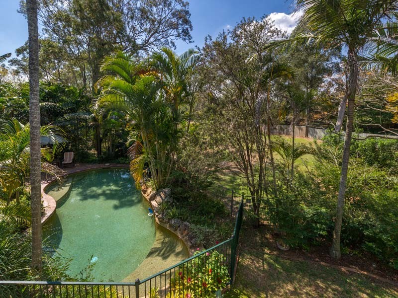 5 St Andrews Drive, Karana Downs QLD 4306