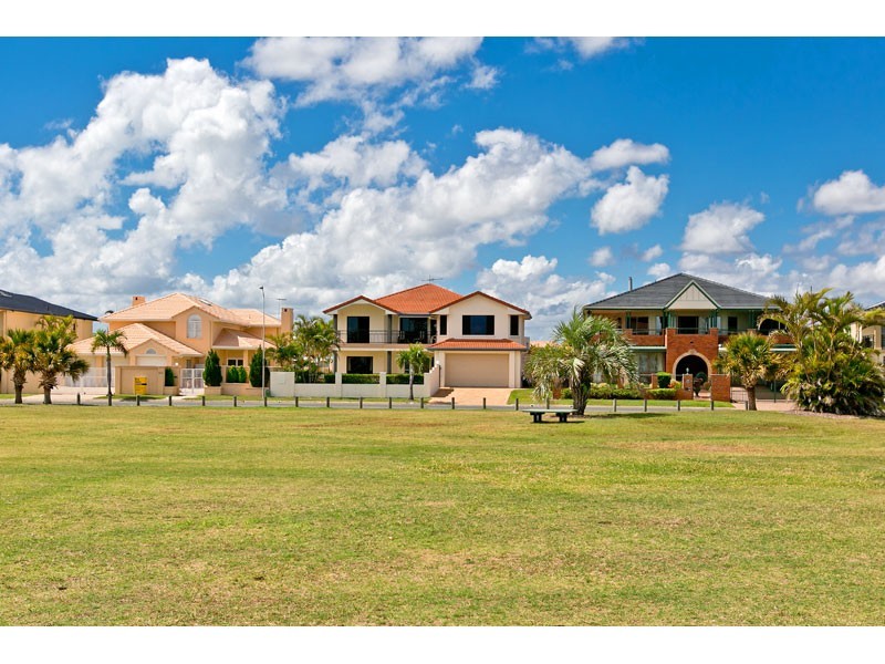 99 Masthead Drive, Raby Bay QLD 4163