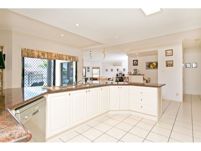 99 Masthead Drive, Raby Bay QLD 4163