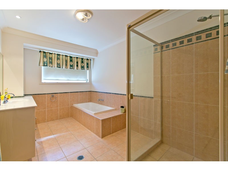 99 Masthead Drive, Raby Bay QLD 4163