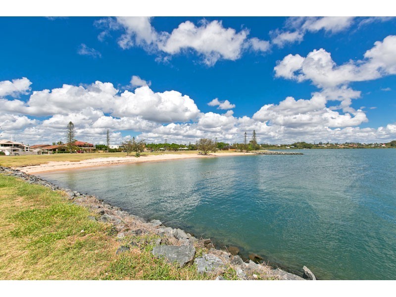 99 Masthead Drive, Raby Bay QLD 4163