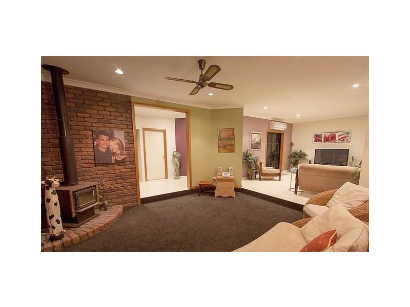 37 Eurambeen Close, Karana Downs QLD 4306