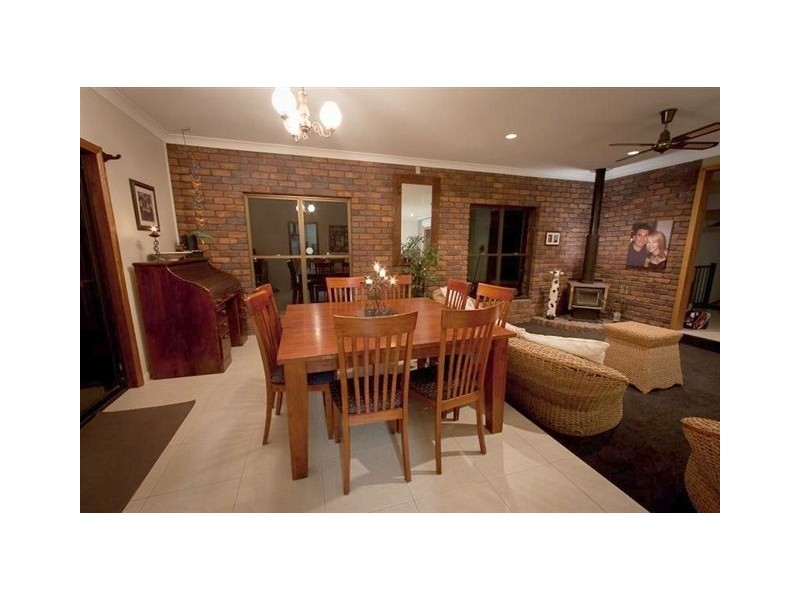 37 Eurambeen Close, Karana Downs QLD 4306