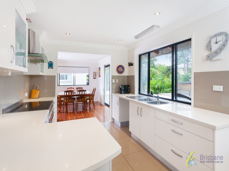 8 Canowindra Street, Jindalee QLD 4074