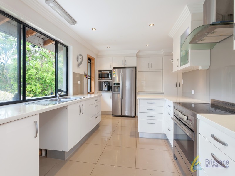 8 Canowindra Street, Jindalee QLD 4074