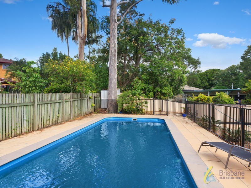 8 Canowindra Street, Jindalee QLD 4074