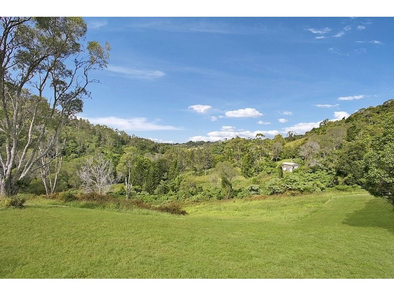 534 Savages Road, Brookfield QLD 4069