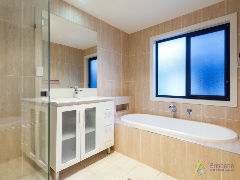49a Pennant Street, Jamboree Heights QLD 4074