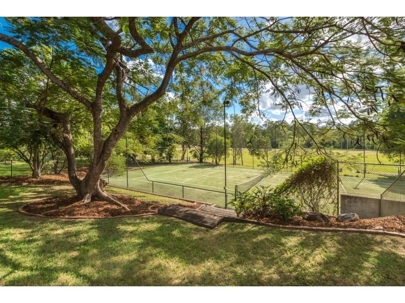 5 Kannella Grove, Karana Downs QLD 4306