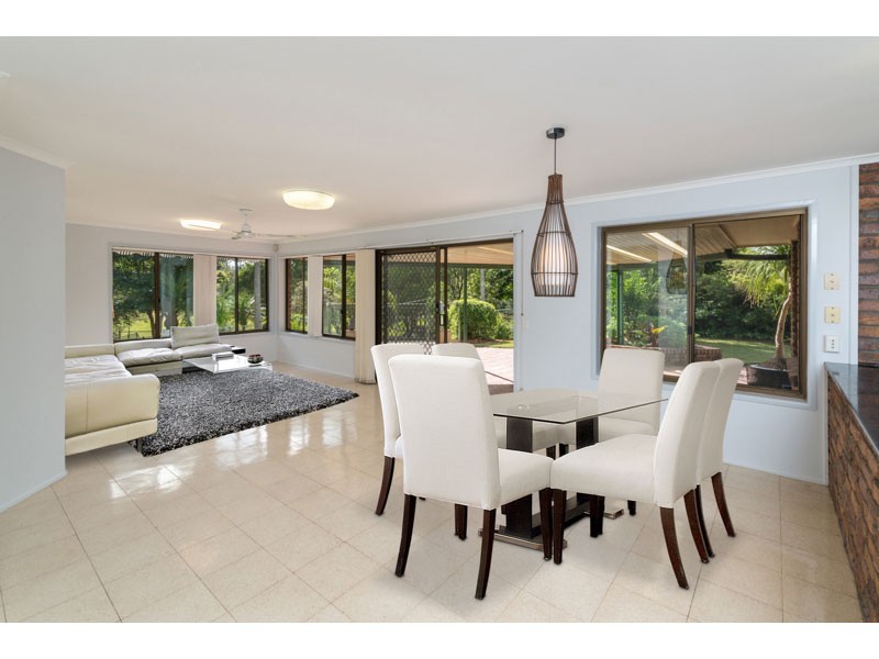 5 Kannella Grove, Karana Downs QLD 4306