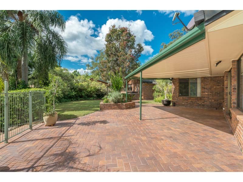 5 Kannella Grove, Karana Downs QLD 4306