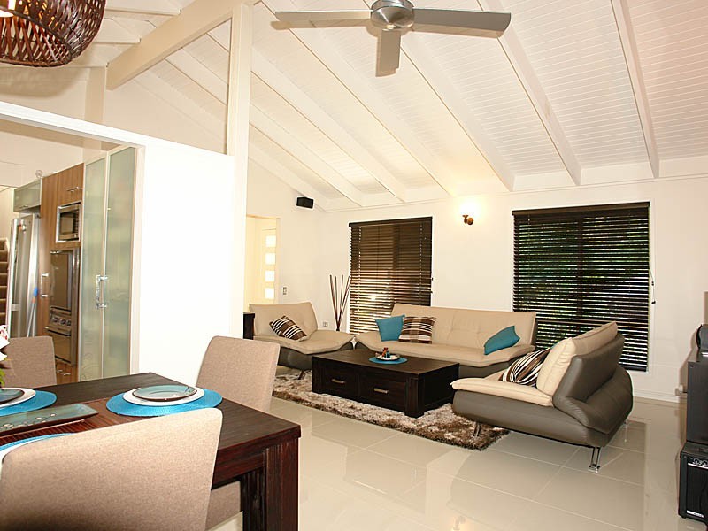 101 Carinya Street, Indooroopilly QLD 4068