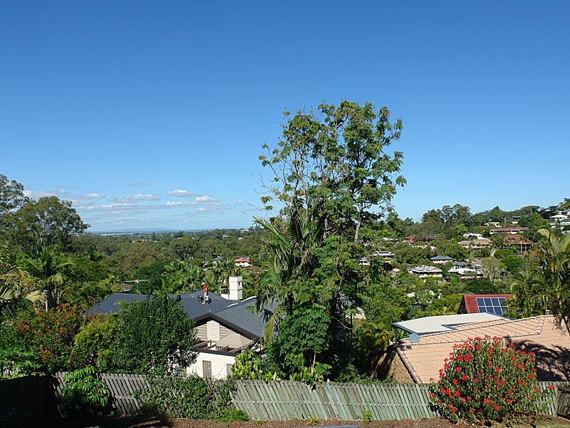 101 Carinya Street, Indooroopilly QLD 4068