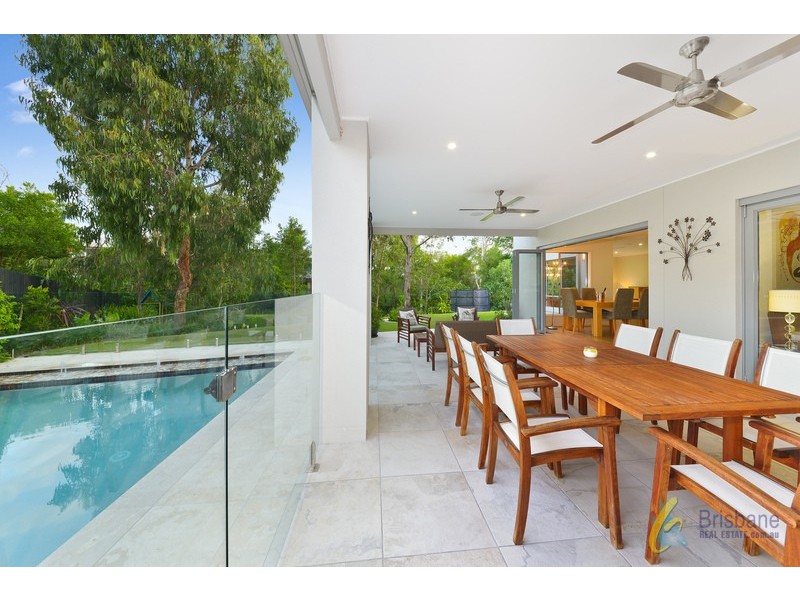 60 Serene Place, Fig Tree Pocket QLD 4069