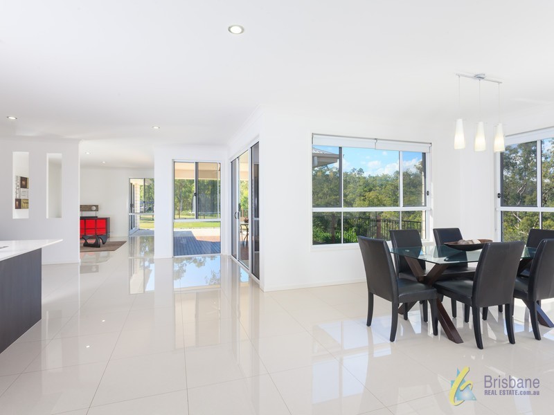 90 Crows Ash Road, Pullenvale QLD 4069