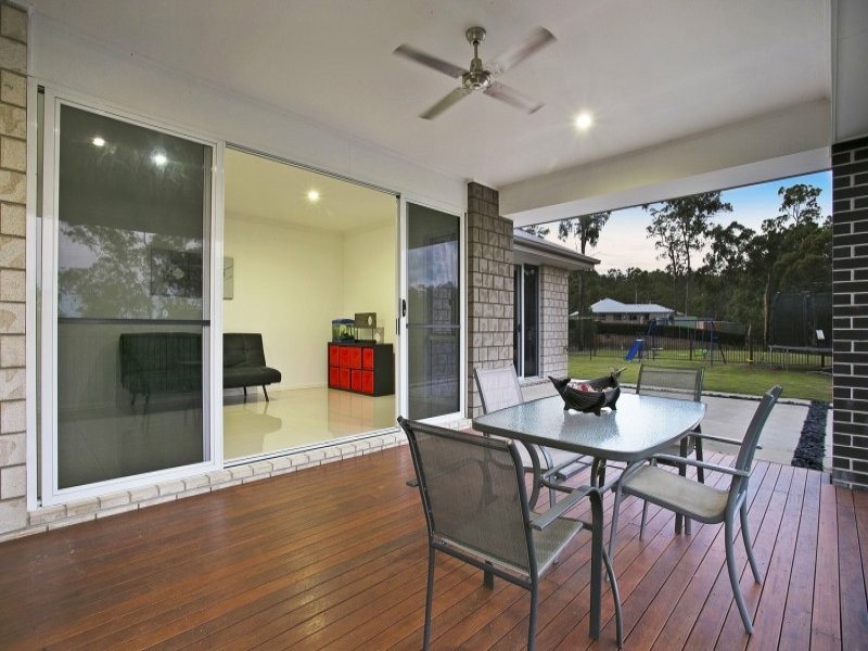 90 Crows Ash Road, Pullenvale QLD 4069