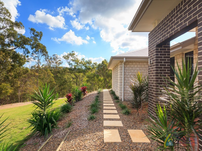 90 Crows Ash Road, Pullenvale QLD 4069