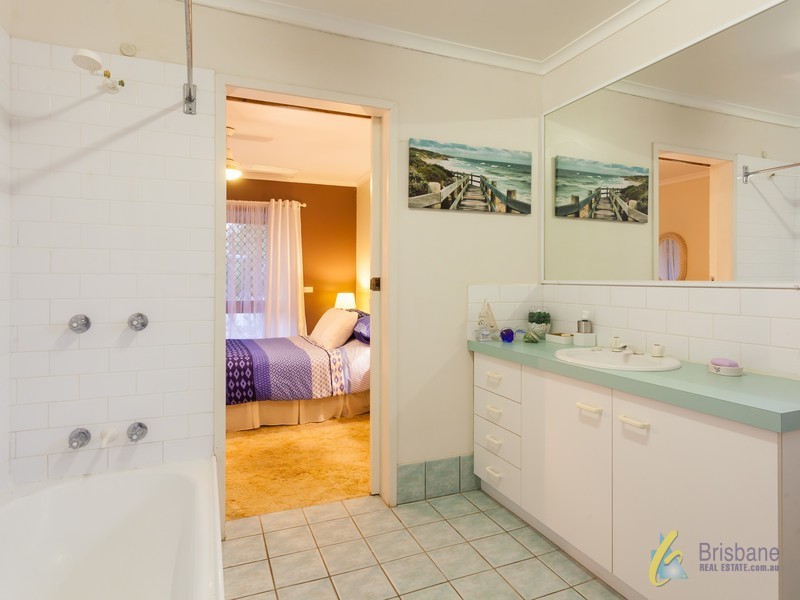 8 Nalya Crescent, Karana Downs QLD 4306