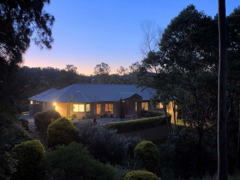 61 Airlie Road,, Pullenvale QLD 4069