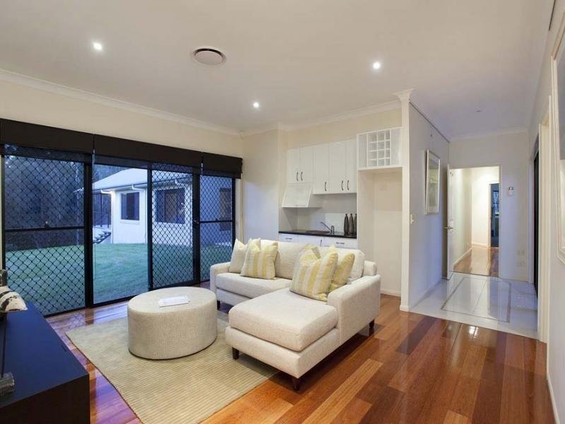 61 Airlie Road,, Pullenvale QLD 4069