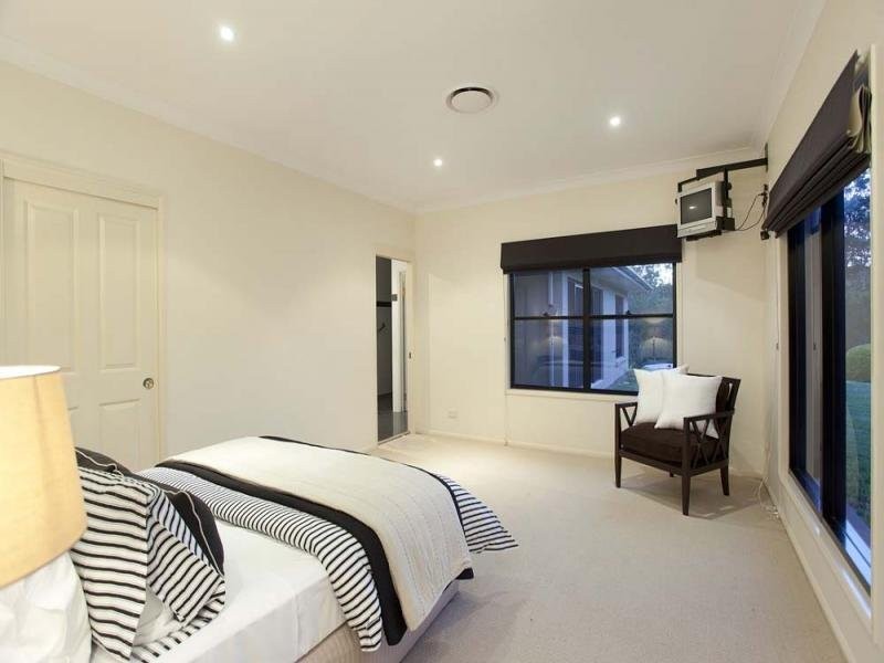 61 Airlie Road,, Pullenvale QLD 4069