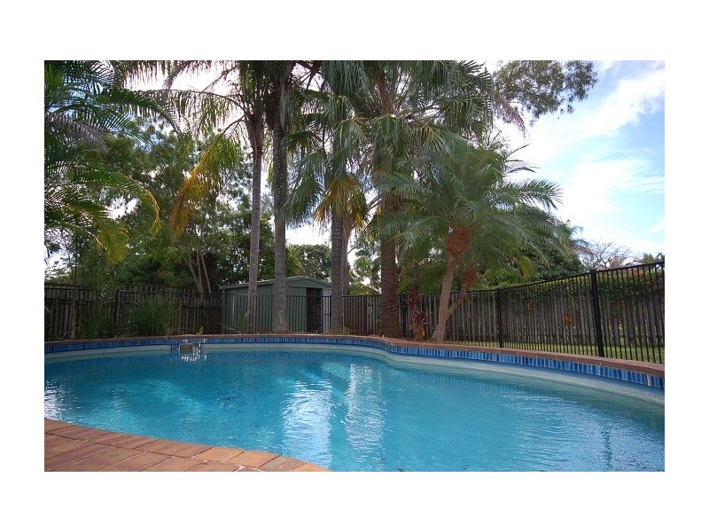 32 Caringal Drive, Karana Downs QLD 4306