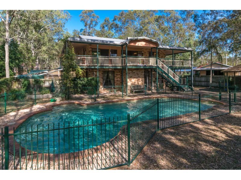 25 Moledina Cr, Mount Crosby QLD 4306