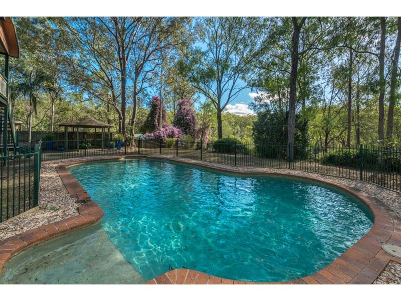 25 Moledina Cr, Mount Crosby QLD 4306