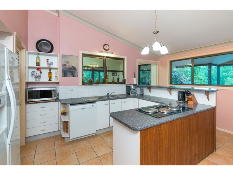 25 Moledina Cr, Mount Crosby QLD 4306