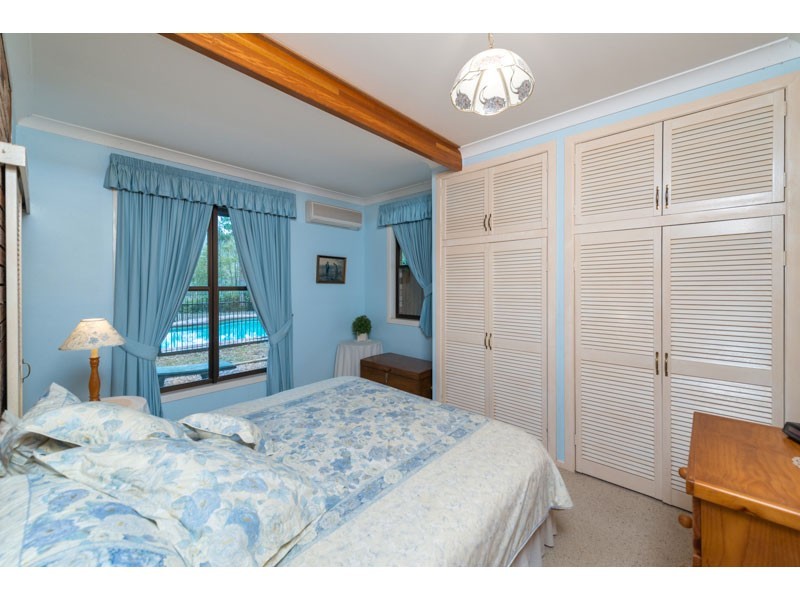 25 Moledina Cr, Mount Crosby QLD 4306