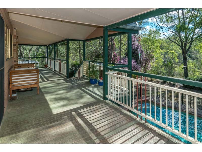 25 Moledina Cr, Mount Crosby QLD 4306