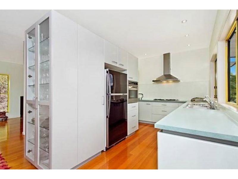 930 Upper Brookfield Rd, Upper Brookfield QLD 4069