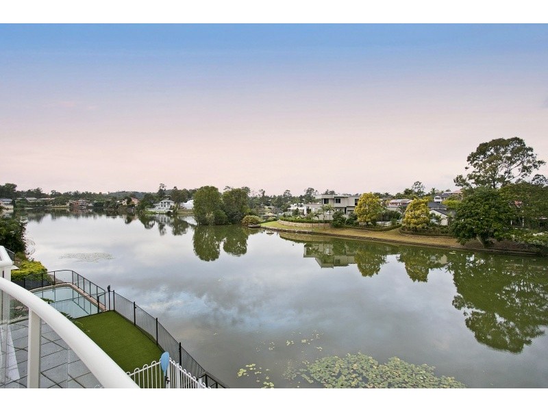 32 NEWELL PL, Westlake QLD 4074