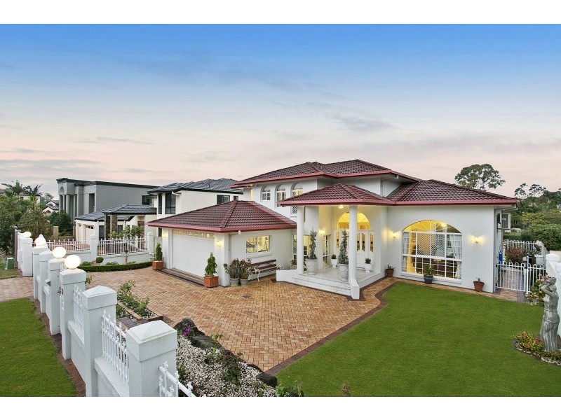 32 NEWELL PL, Westlake QLD 4074