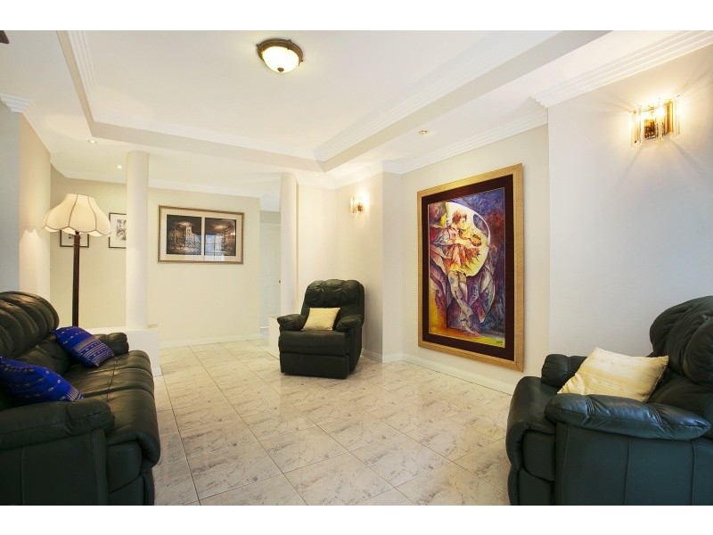 32 NEWELL PL, Westlake QLD 4074