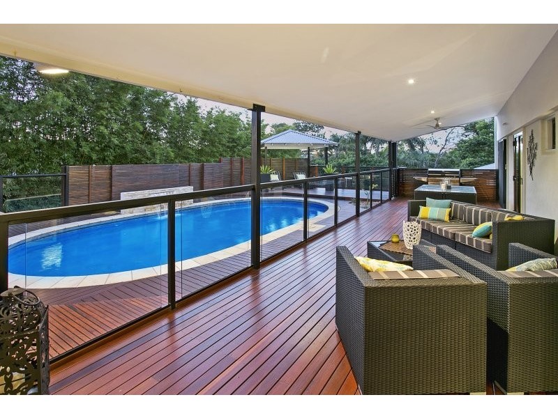 8 BURKE COURT, Mount Ommaney QLD 4074