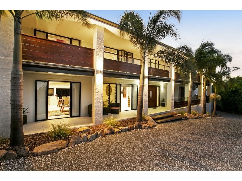 8 BURKE COURT, Mount Ommaney QLD 4074