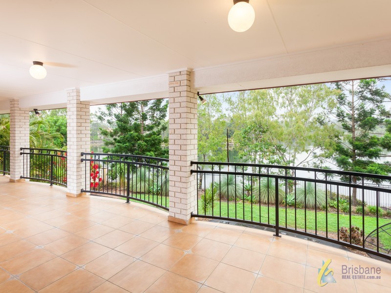 15 The Esplanade, Forest Lake QLD 4078