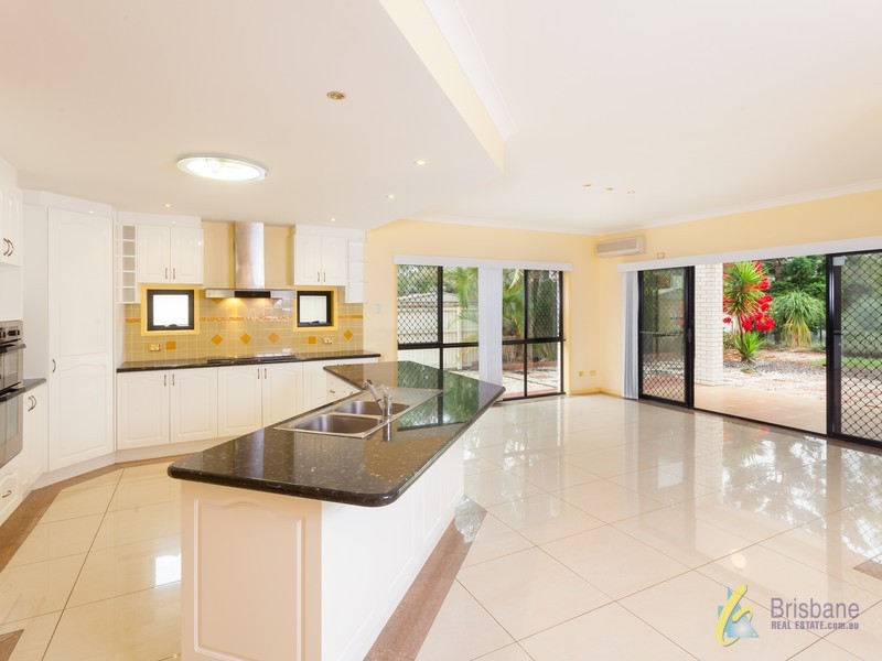15 The Esplanade, Forest Lake QLD 4078