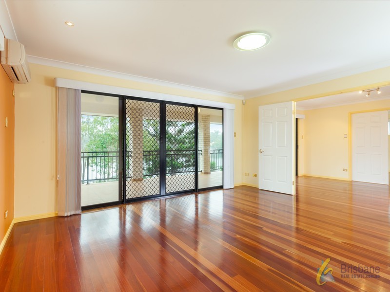 15 The Esplanade, Forest Lake QLD 4078