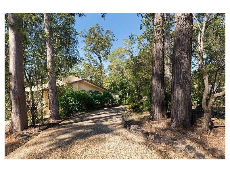 9 Norman Street,, Fig Tree Pocket QLD 4069