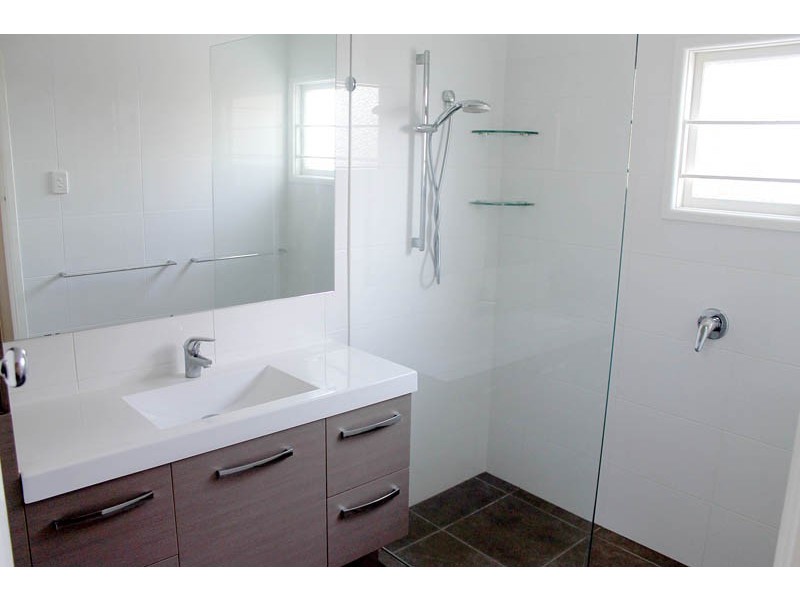 48 Magee St, Graceville QLD 4075