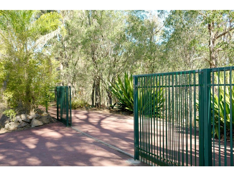 70 Mt Nebo Road, The Gap QLD 4061