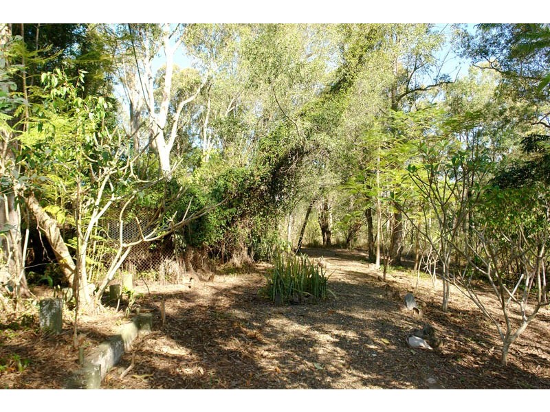 70 Mt Nebo Road, The Gap QLD 4061