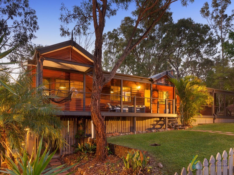 1 Quahlee Grove, Karana Downs QLD 4306