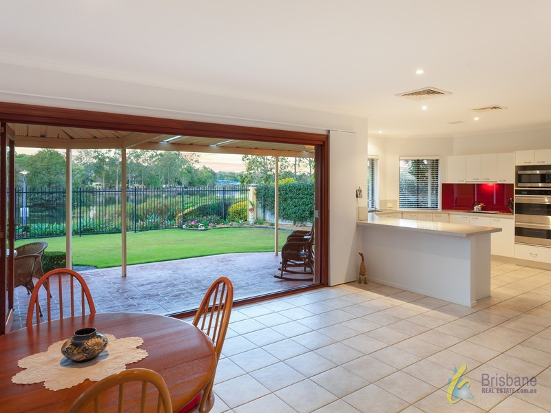 39 Alexandrina Cct, Forest Lake QLD 4078